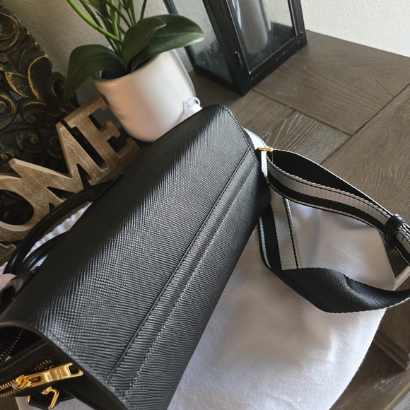 Designer InspiredPrada Milano Black Saffiano Leather Top-Handle Bag - Picture 6 of 6
